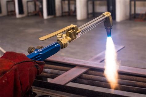 metal fabricating torch|hand held cutting torch.